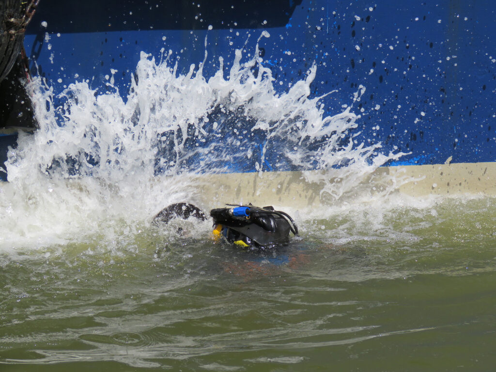 Ecospeed in-water cleaning on Hydrex workboat